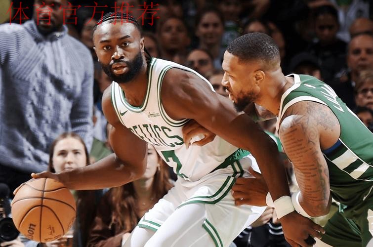 火箭旧将三双库兹马轰31分，布朗30+3+3难救主，雄鹿14分逆转绿军